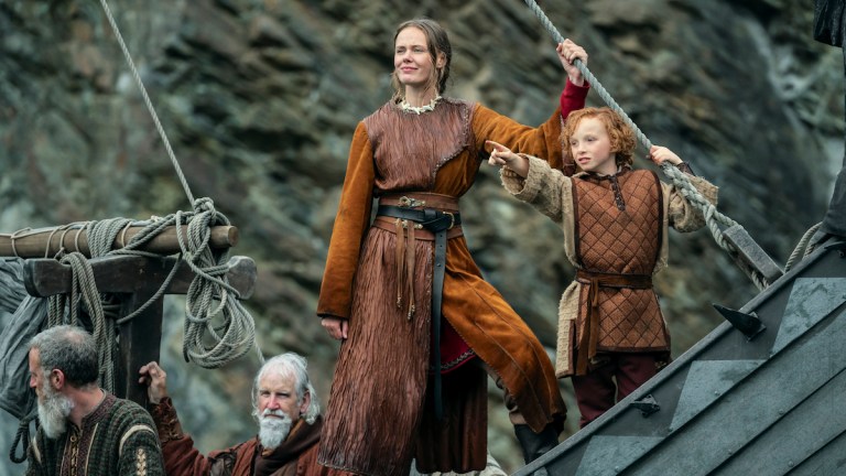 Vikings Valhalla. (L to R) Frida Gustavsson as Freydis Eriksdotter, Luke Harmon as Harald Haraldsson in episode 305 of Vikings Valhalla.